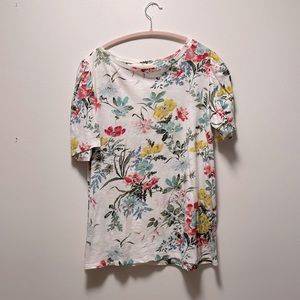 Floral t shirt with ruching at sleeve